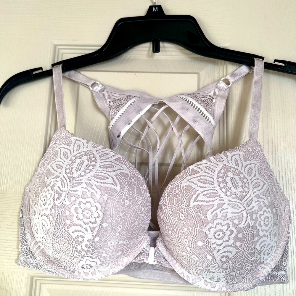 Victoria’s Secret strap corset back with front closure bra 36C